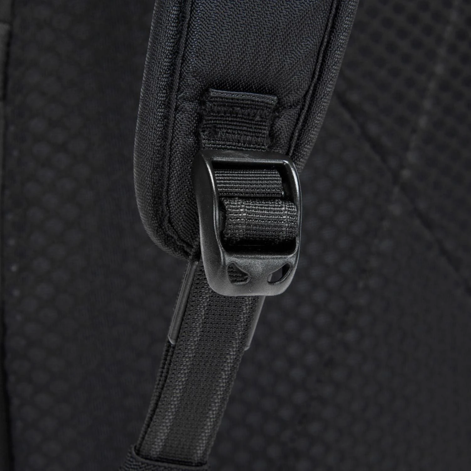 Pacsafe Metrosafe LS350 Anti-Theft Backpack 7 Pacsafe Metrosafe LS350 Anti-Theft Backpack - Image 7