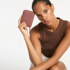 Status Anxiety Wayward Wallet -Fashion Bag Store 3386a84ce605d68b37d355d0eb925457 1262cddf 883b 462a 827e 9b0dde9932af