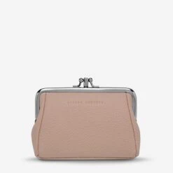 Status Anxiety Volatile Clasp Frame Leather Purse -Fashion Bag Store 68f07ec85c363d27550a0030633f18d0 4370127e 8107 4b3f 99c6 f54b66d714b8