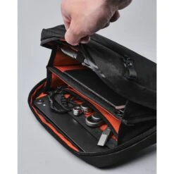 ALPAKA Elements Tech Case Sling 24 ALPAKA Elements Tech Case Sling -Fashion Bag Store Alpaka Elements Tech Case V2 ECOPAK EPLX600 Black 5a 02cf89e8 0cbc 4e09 bd67 315bcc2188bc