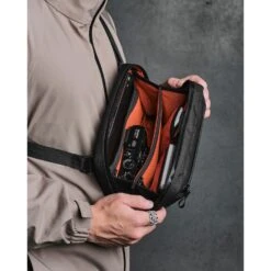 ALPAKA Elements Tech Case Sling 27 ALPAKA Elements Tech Case Sling -Fashion Bag Store Alpaka Elements Tech Case V2 ECOPAK EPLX600 Black 8a 281dcefc e803 4db6 9f08 b190c182bdac