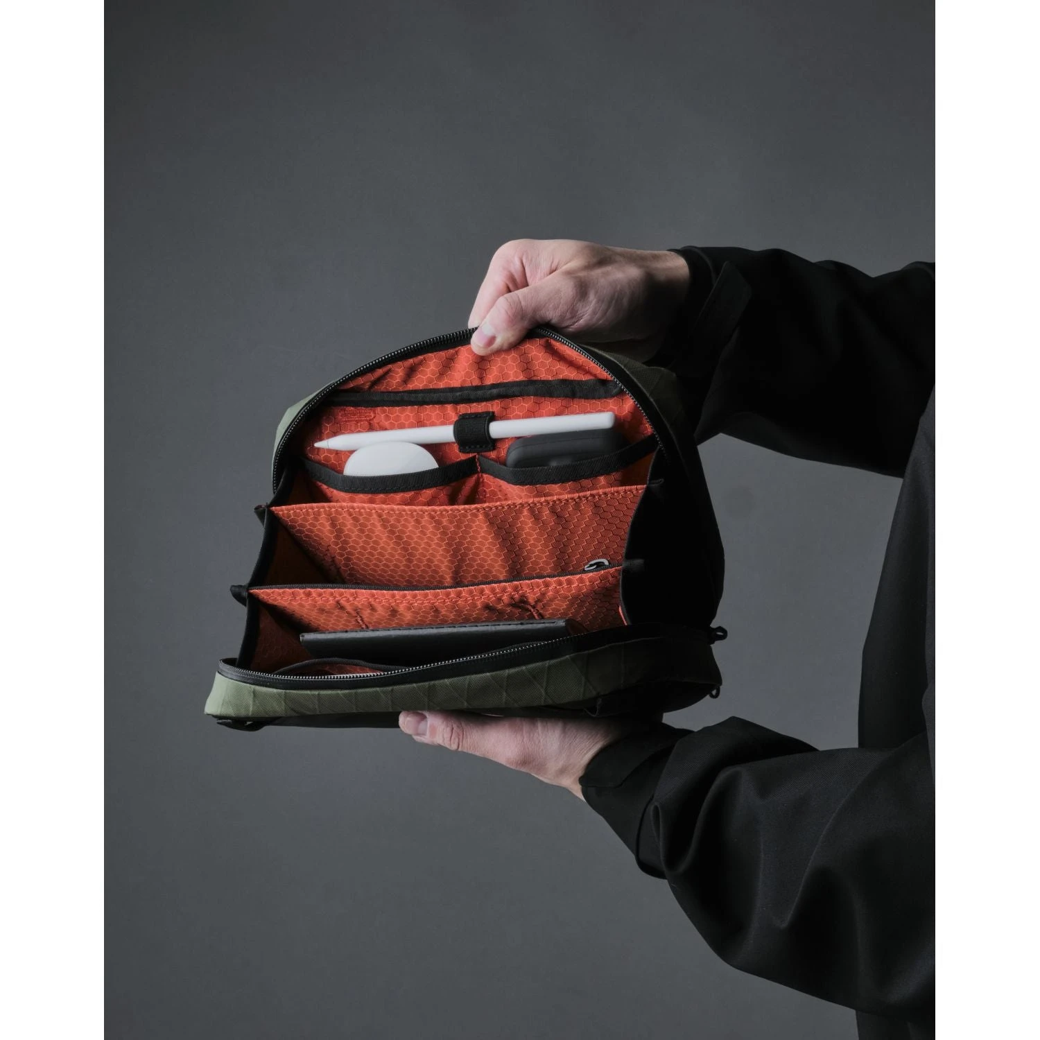 ALPAKA Elements Tech Case Sling 12 ALPAKA Elements Tech Case Sling - Image 12