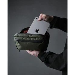 ALPAKA Elements Tech Case Sling 33 ALPAKA Elements Tech Case Sling -Fashion Bag Store Alpaka Elements Tech Casev2 Vx21 Dark Green 5 91bcecba e623 45a4 84fb 19a2fb64f5f9