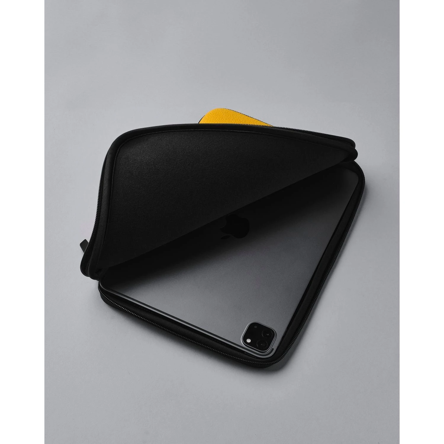 ALPAKA Slim Tablet Sleeve 11" 15 ALPAKA Slim Tablet Sleeve 11" - Image 15