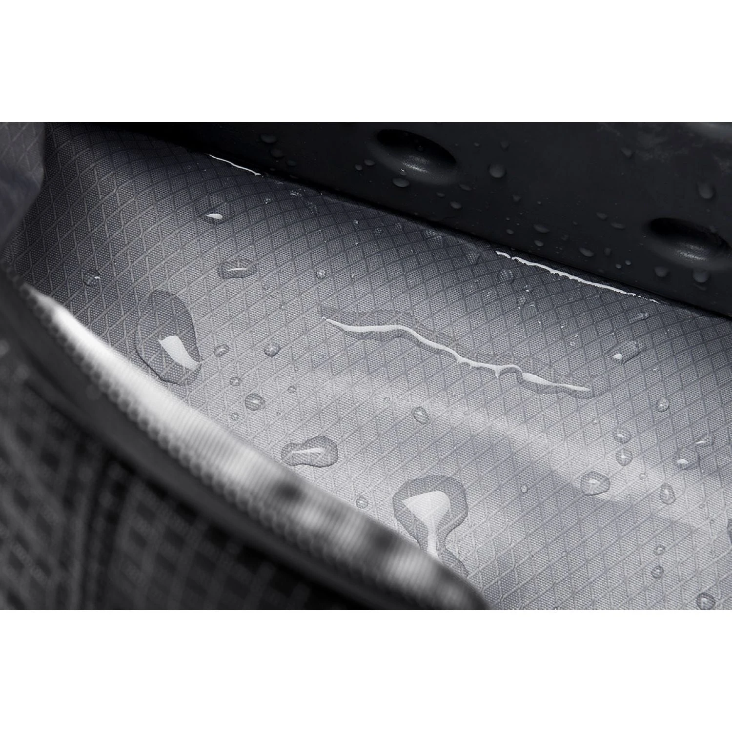 Bellroy Lite Cooler Caddy 10L 3 Bellroy Lite Cooler Caddy 10L - Image 3