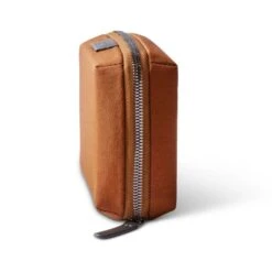 Bellroy Tech Kit Compact -Fashion Bag Store Bellroy Tech Kit Compact Bronze 2 fbf9f9fc ca27 4c16 a55d fbaaa700cc06