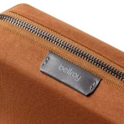Bellroy Tech Kit Compact -Fashion Bag Store Bellroy Tech Kit Compact Bronze 9 26bb0391 5455 4591 8a15 e5a69fe4958a