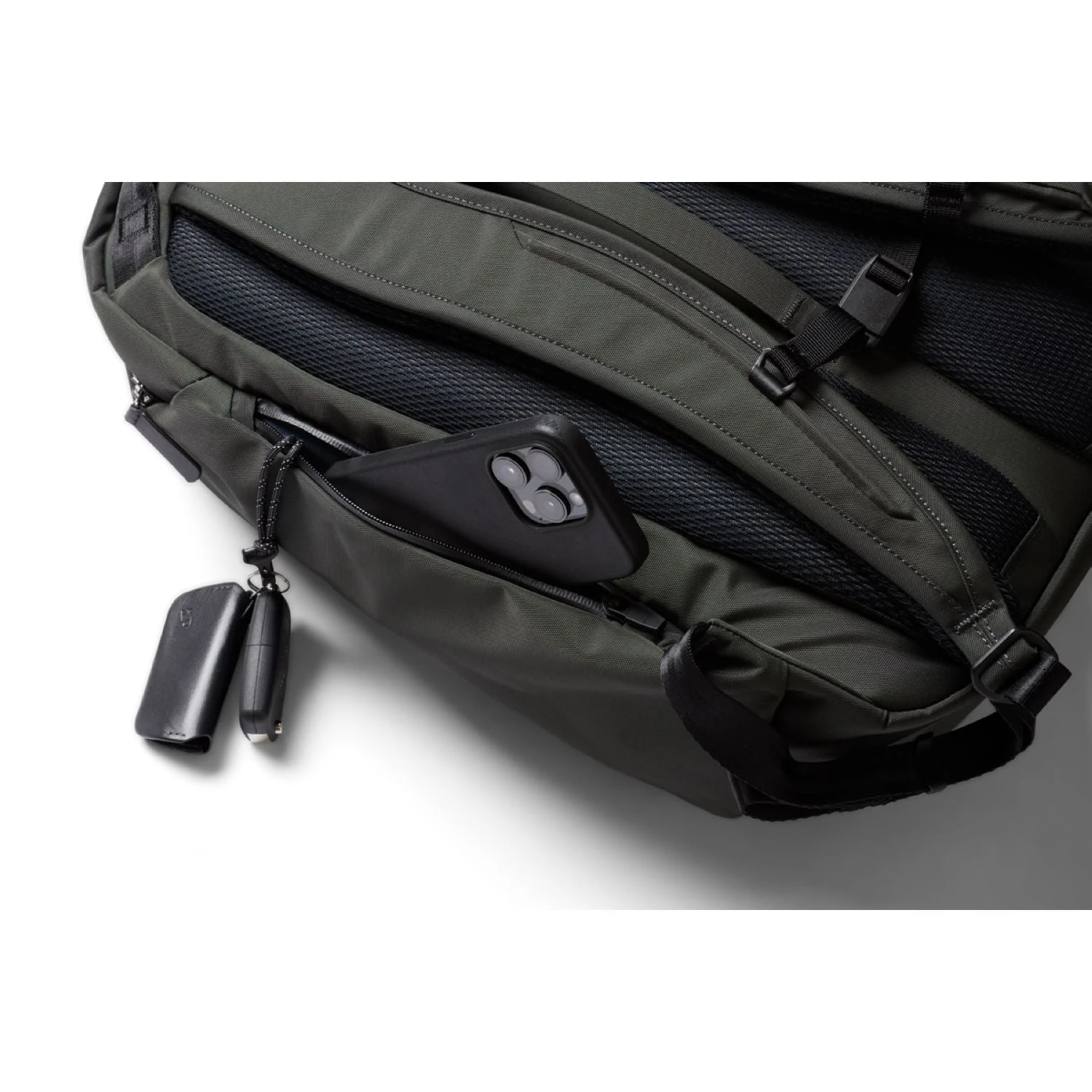 Bellroy Transit Workpack Pro 22L 16 Bellroy Transit Workpack Pro 22L - Image 16