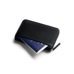 Bellroy Travel Folio -Fashion Bag Store Bellroy Travel Folio Black 06 b1d26a5a 1f8c 4943 98fc 29f8005b12ca