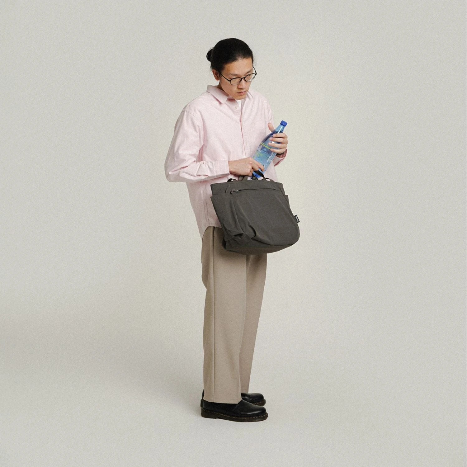 Hellolulu Jake Double Sided 2 Way Tote Recycled (SA) 7 Hellolulu Jake Double Sided 2 Way Tote Recycled (SA) - Image 7