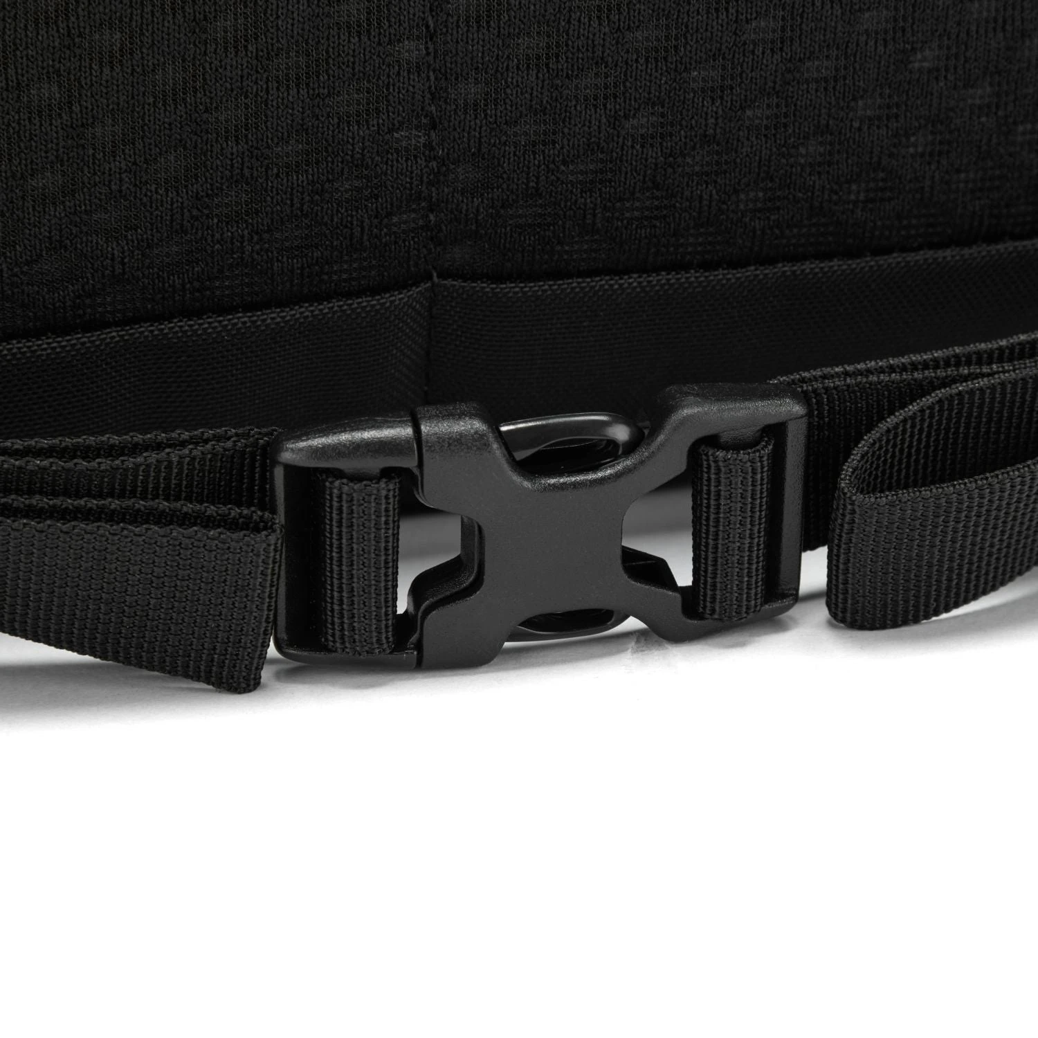 Pacsafe V Anti-Theft 16L All-Around Backpack 8 Pacsafe V Anti-Theft 16L All-Around Backpack - Image 8