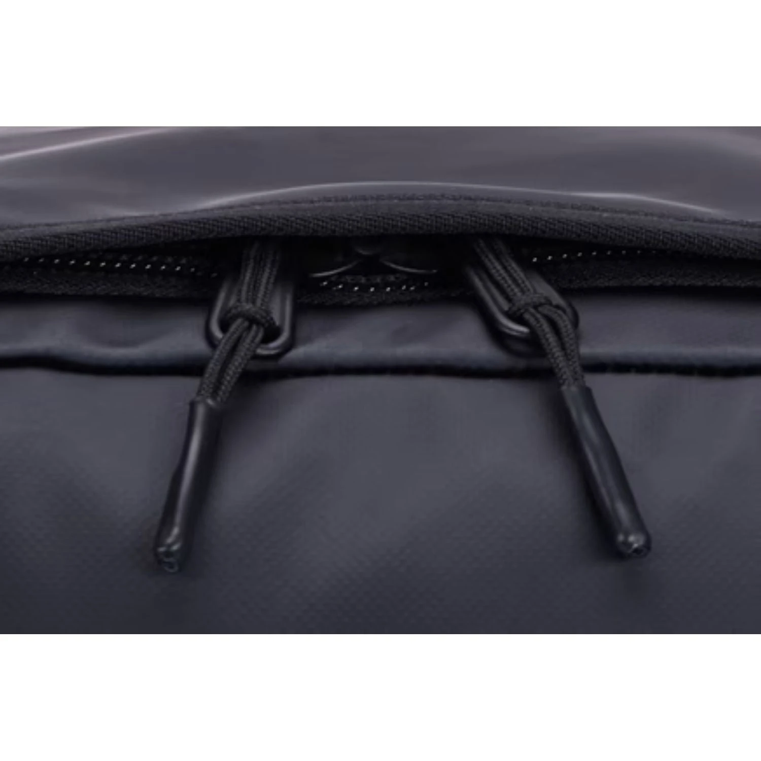 Thule Chasm Duffel 30L 7 Thule Chasm Duffel 30L - Image 7