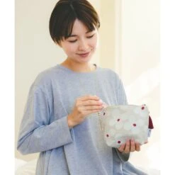 WPC Gobelins Tapestry Boat Shaped Round Pouch -Fashion Bag Store WPC Gobelins Tapestry Boat Shaped Round Pouch Camellia Navy 6