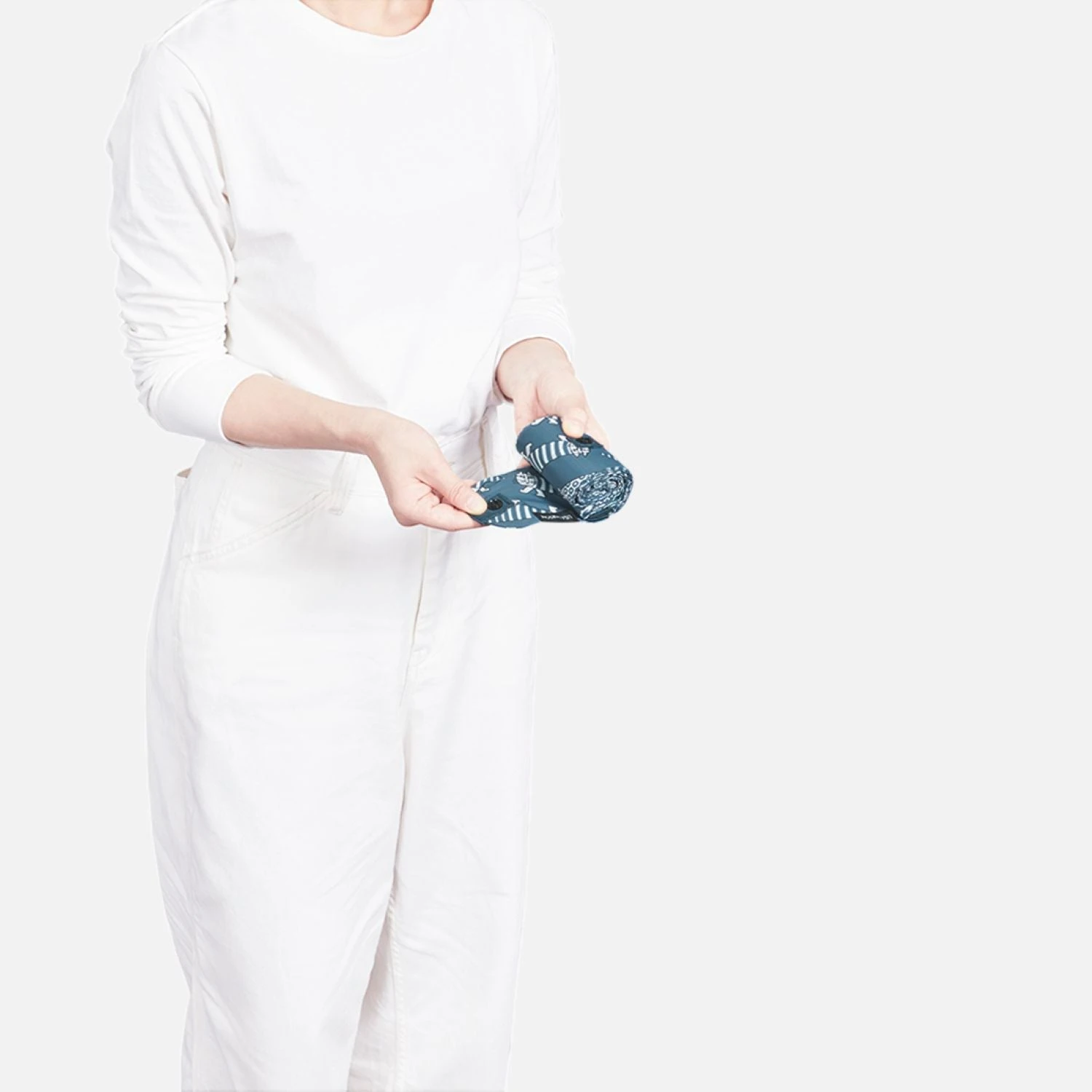 Shupatto X Lisa Larson Foldable Tote Medium 12 Shupatto X Lisa Larson Foldable Tote Medium - Image 12